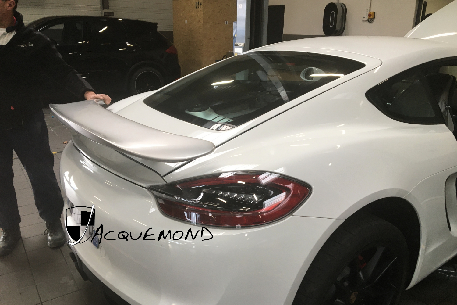 Denise rear wing for Porsche 981 Cayman by Jacquemond