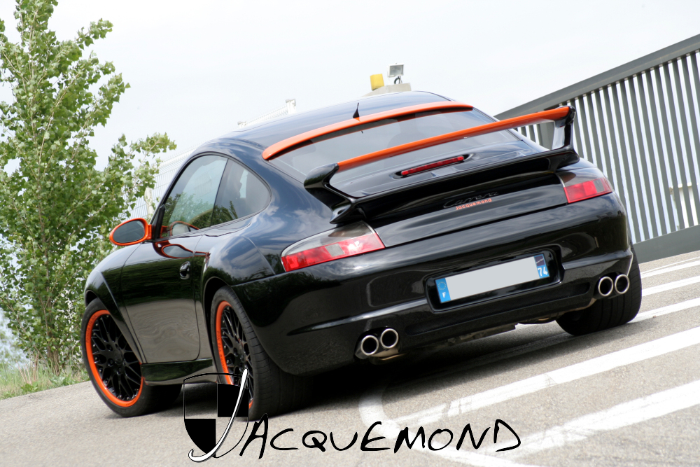 Porsche 996 : wide body set by Jacquemond