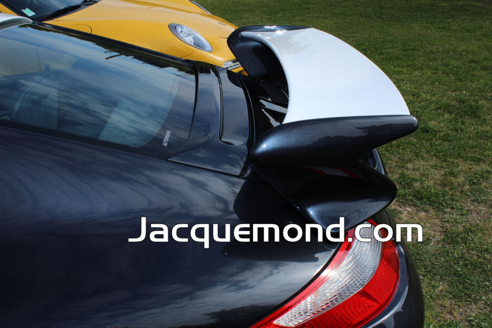 997GT3 Evocation rear wing hood by Jacquemond
