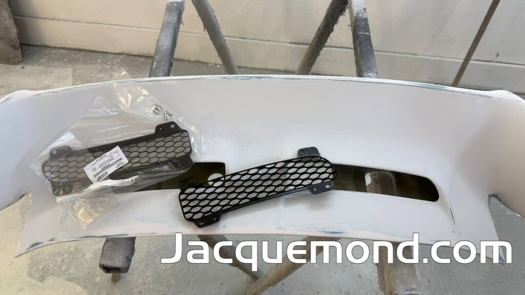 GT3 mesh grills by Jacquemond