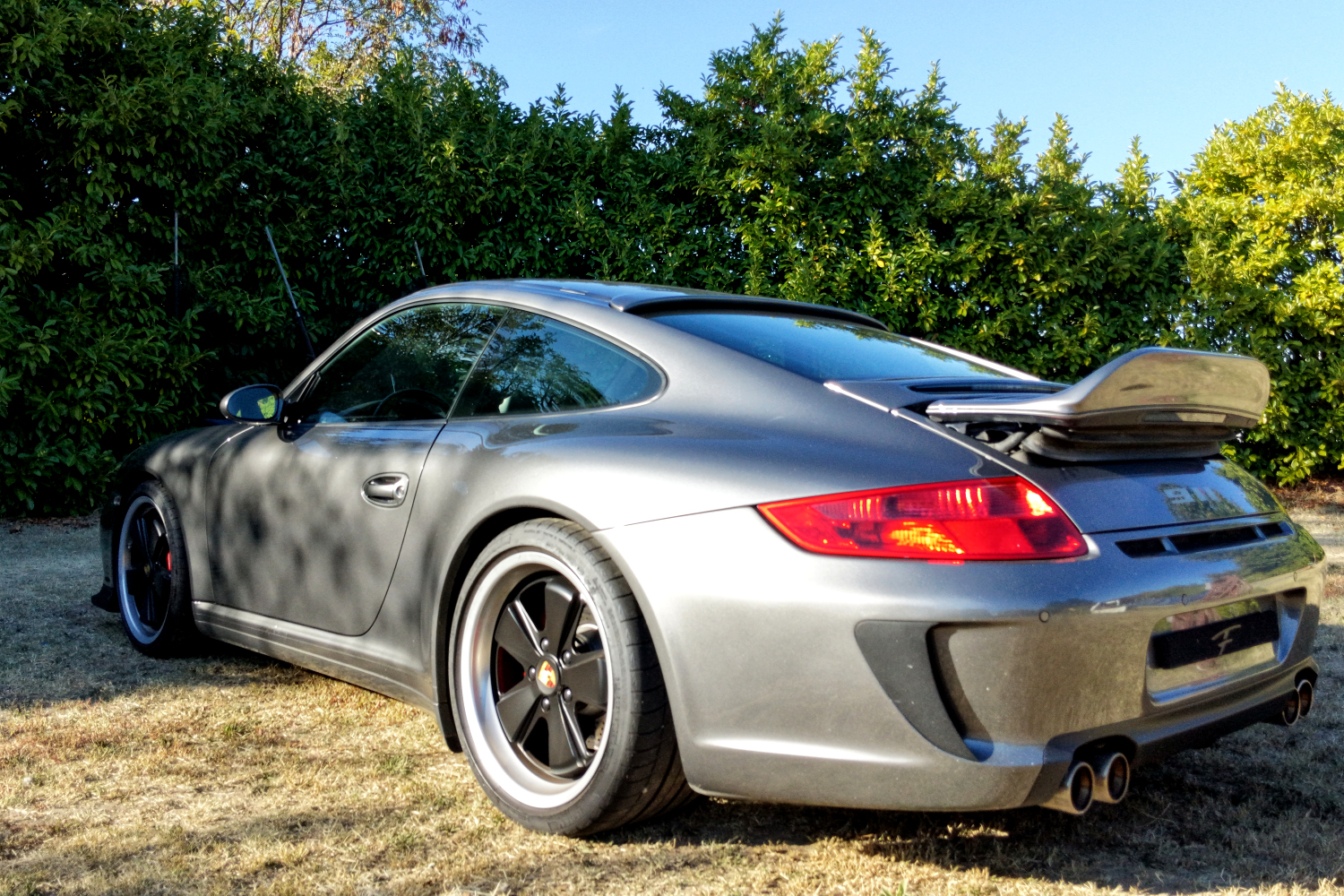 Jacquemond Mini DuckTail spoiler for Porsche 997. Made in France, 32 years of know-how, worldwide shipping. www.jacquemond.com